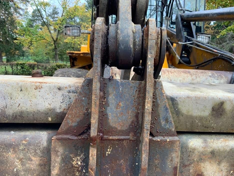 Incarcator frontal - JCB 437 HT