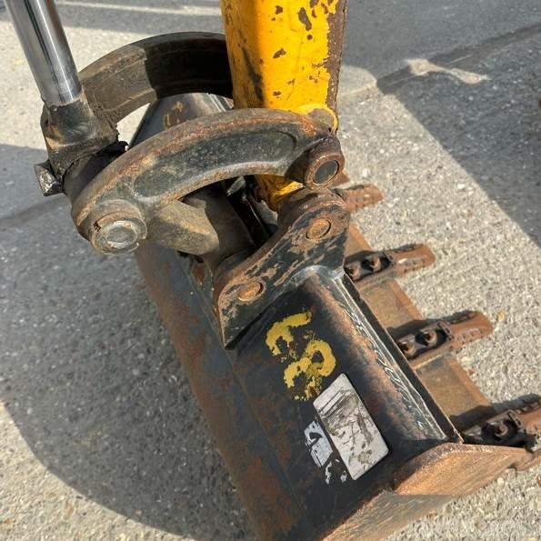 Miniexcavator - JCB 8008 CTS