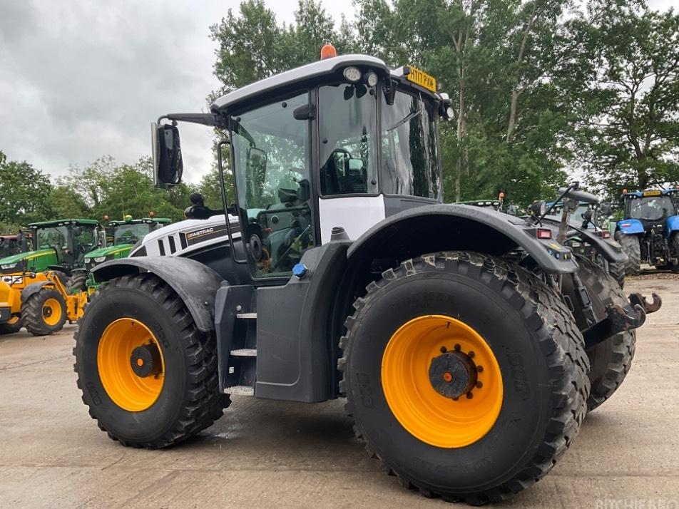 Tractor - JCB Fastrac 4220