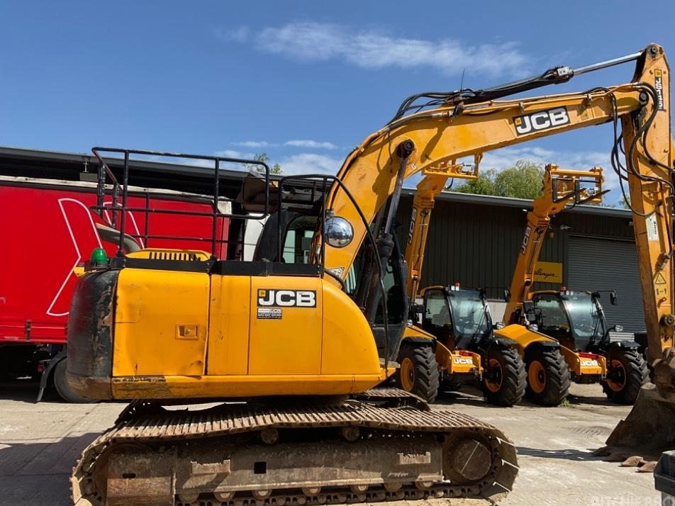 Excavator pe senile - JCB JS 145 LC