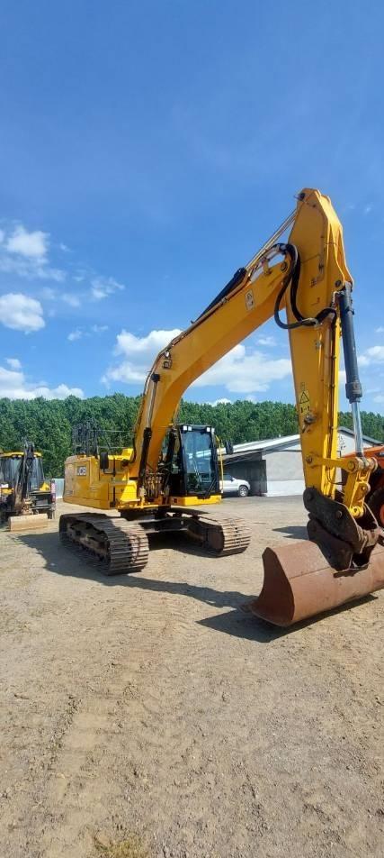 Excavator pe senile - JCB JS 220 X