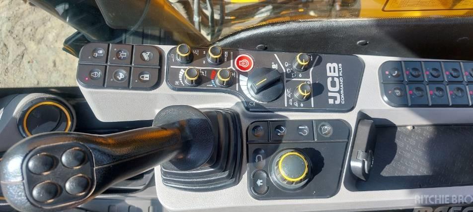 Excavator pe senile - JCB JS 220 X