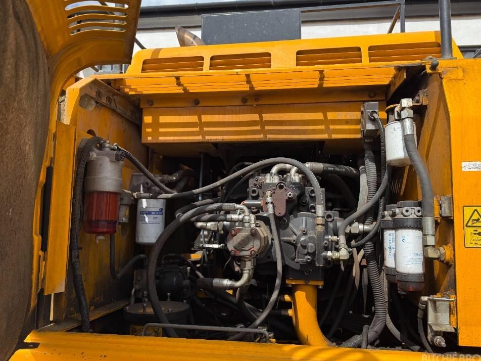 Excavator pe senile - JCB JS 360 LC HRD