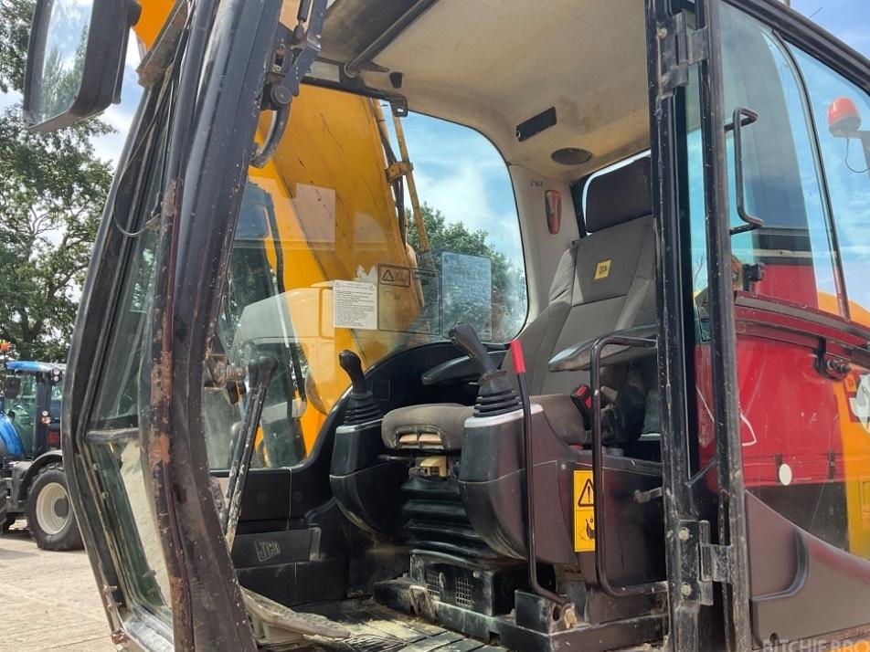 Excavator pe senile - JCB JS145