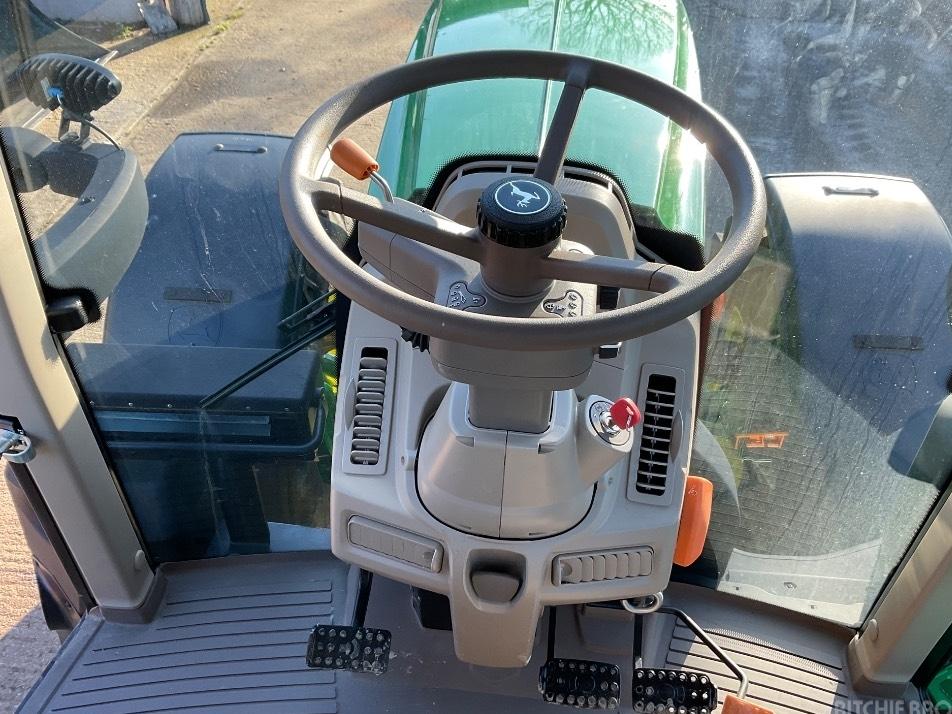 Tractor - John Deere 6155 M