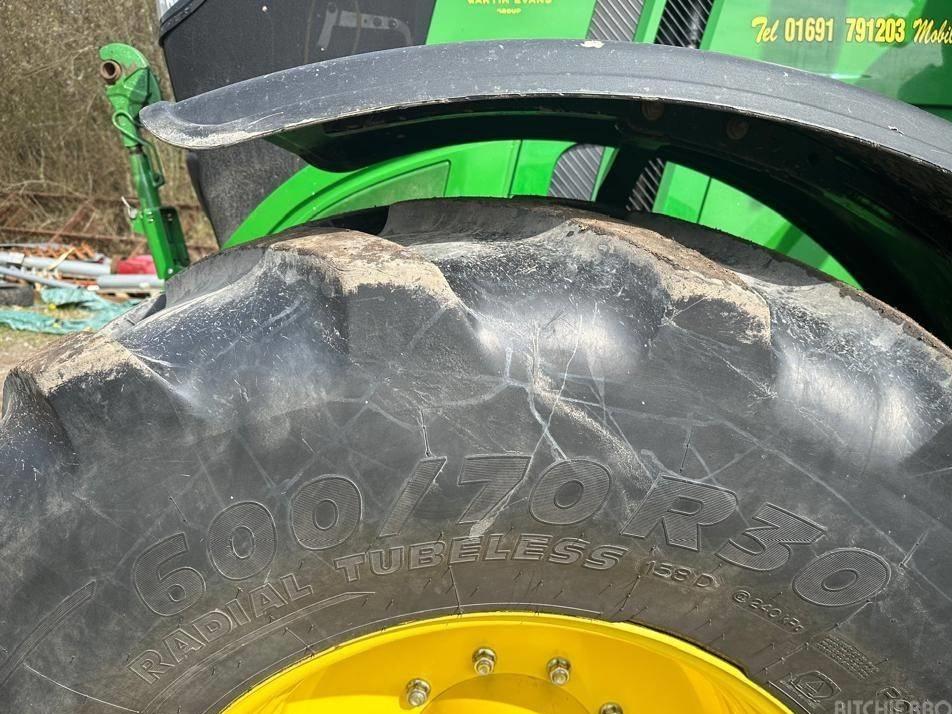 Tractor - John Deere 6250 R