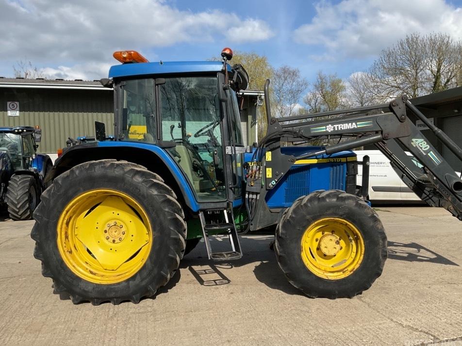 Tractor - John Deere 6410