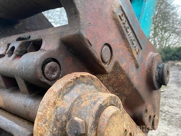 Excavator pe senile - Kobelco SK 135 SR LC
