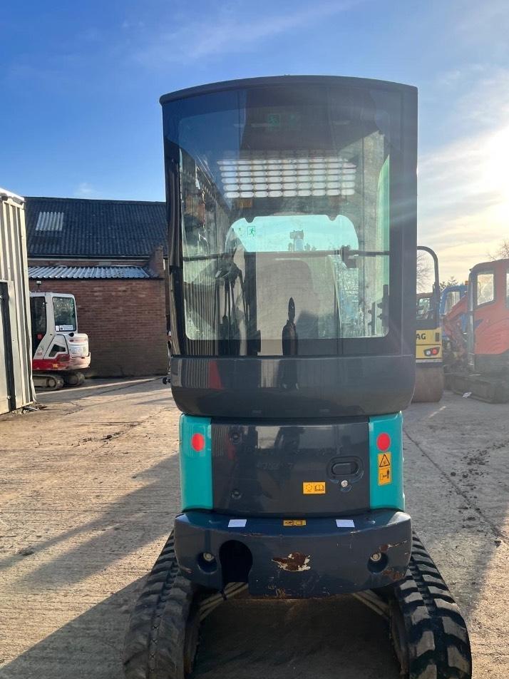 Miniexcavator - Kobelco SK 17 SR-3