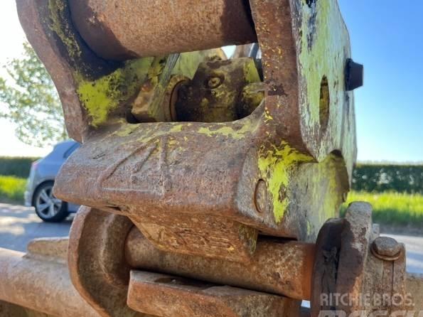 Excavator pe senile - Komatsu PC 118 MR-8