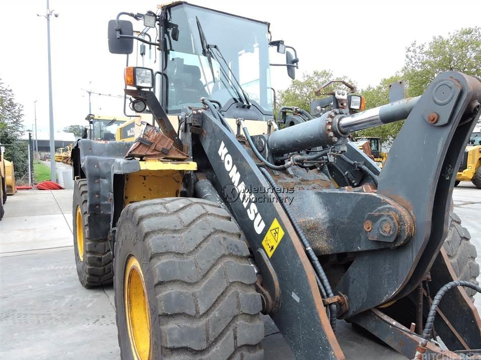 Incarcator frontal - Komatsu WA320