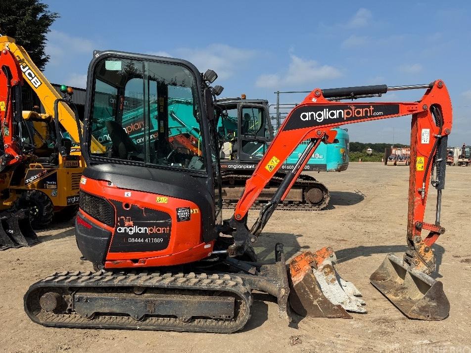Miniexcavator - Kubota U 27-4