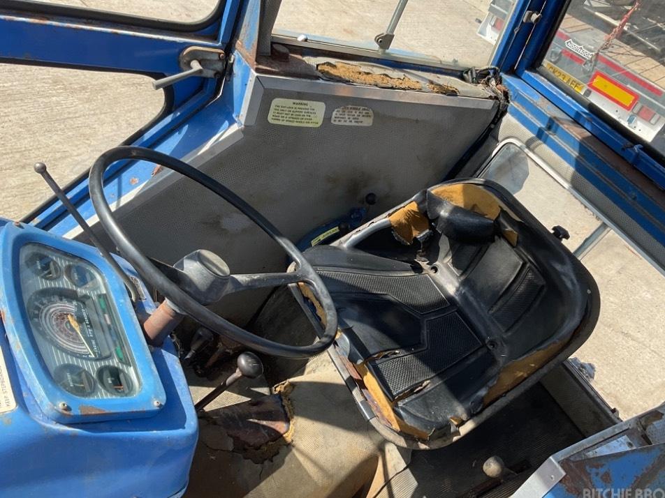 Tractor - Leyland 272