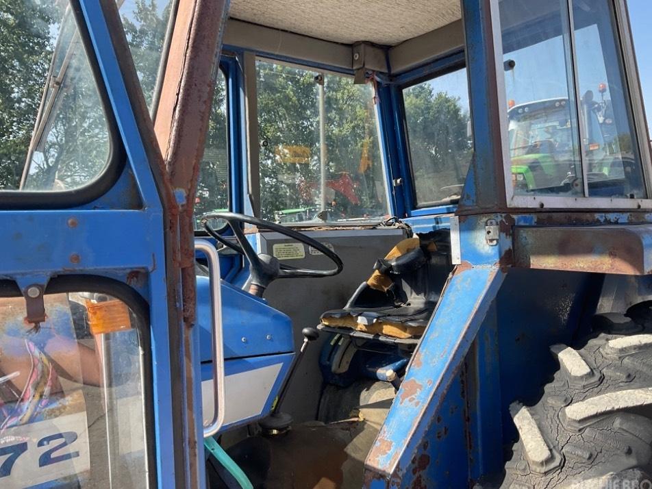 Tractor - Leyland 272