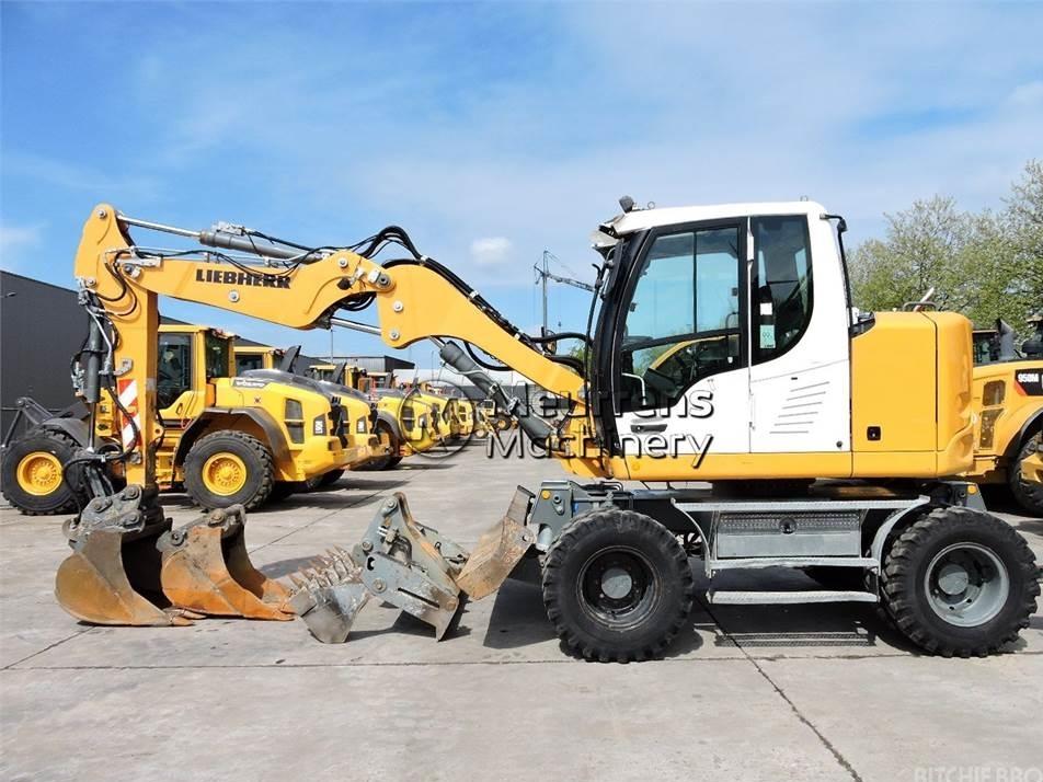 Excavator pe roti - Liebherr A910