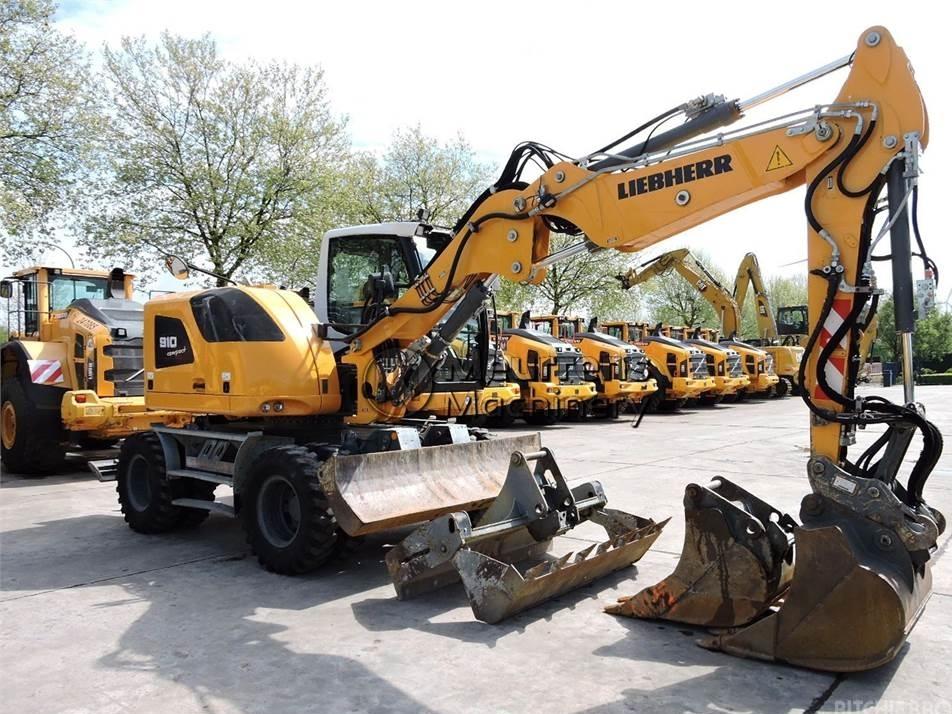 Excavator pe roti - Liebherr A910