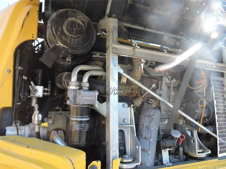 Excavator pe roti - Liebherr A914