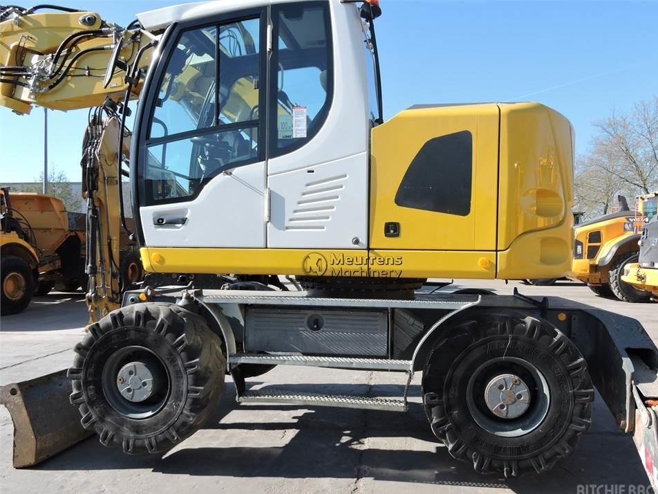 Excavator pe roti - Liebherr A914