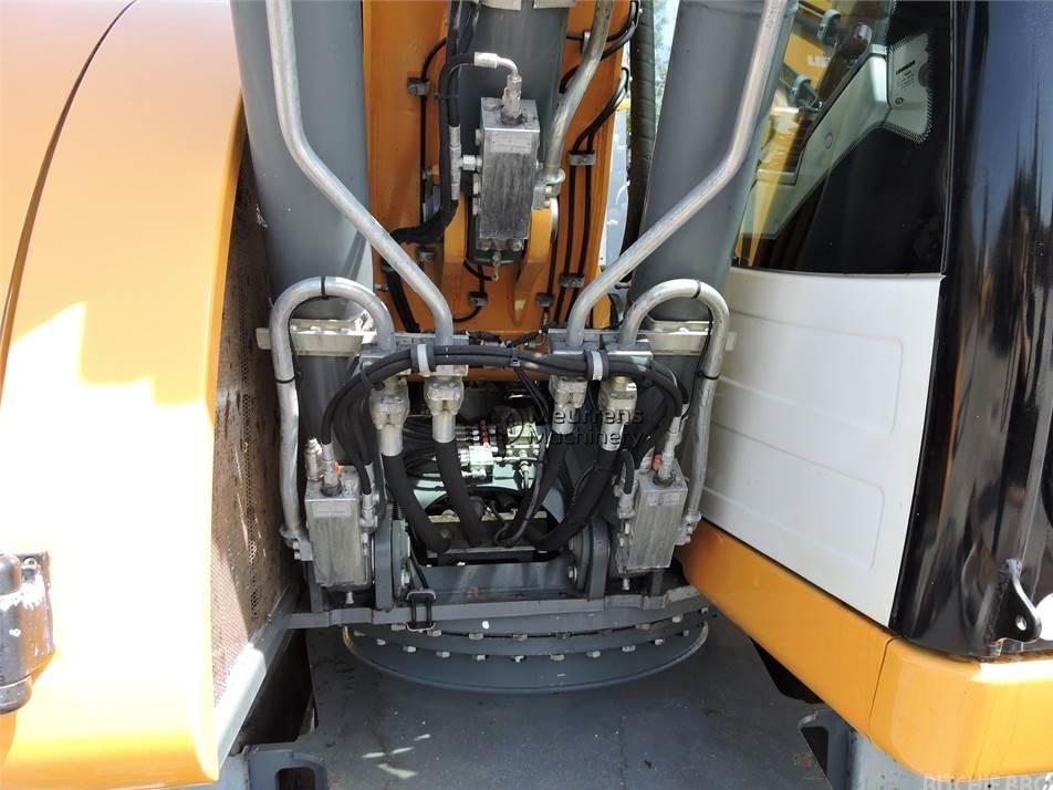 Excavator pe roti - Liebherr A918