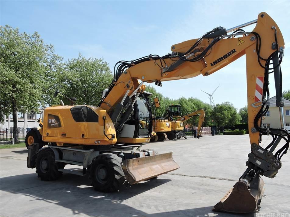 Excavator pe roti - Liebherr A918