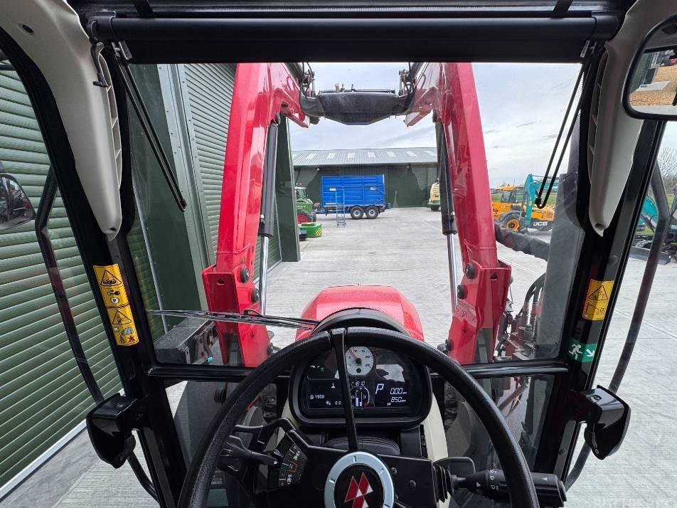 Tractor - Massey Ferguson 5710M