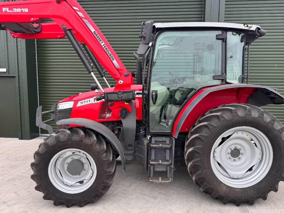 Tractor - Massey Ferguson 5710M