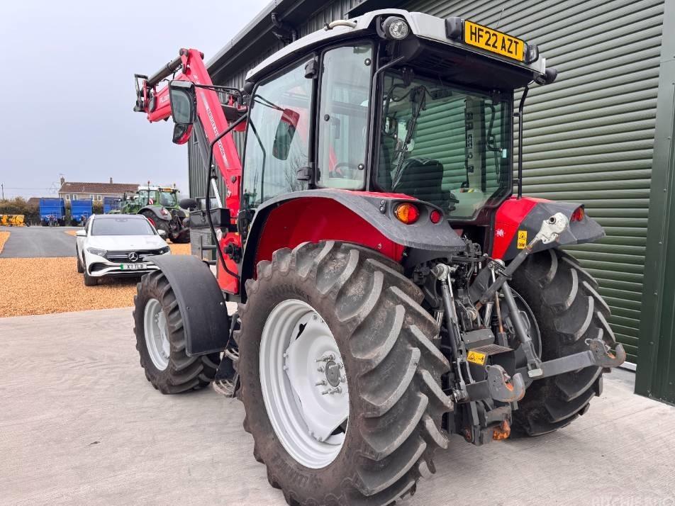 Tractor - Massey Ferguson 5710M