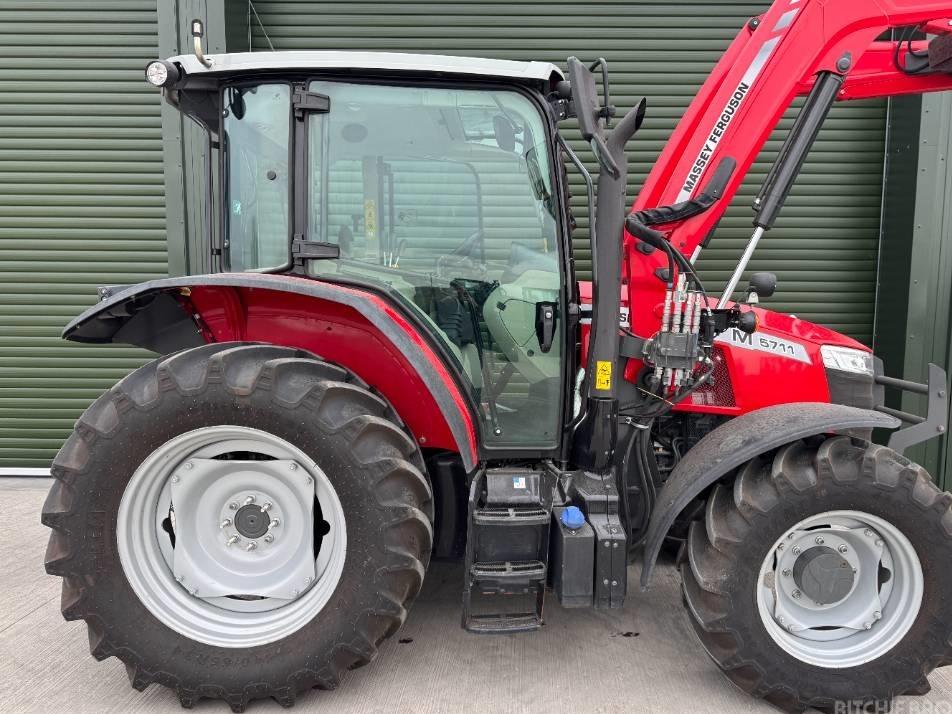 Tractor - Massey Ferguson 5710M