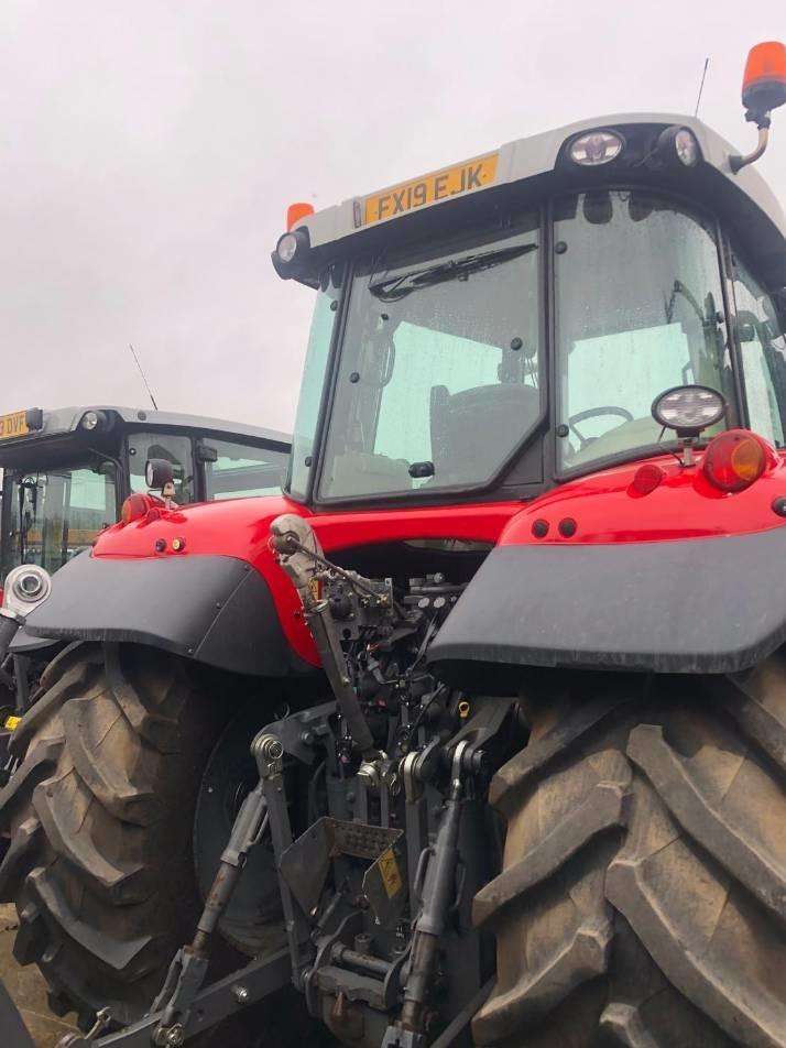 Tractor - Massey Ferguson 6718S EFD6