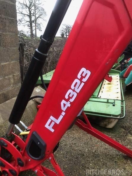 Tractor - Massey Ferguson 6S.155