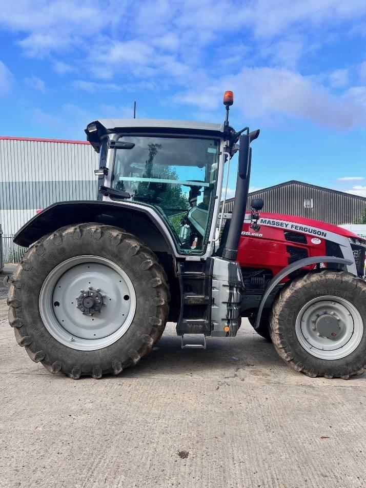 Tractor - Massey Ferguson 8S.265