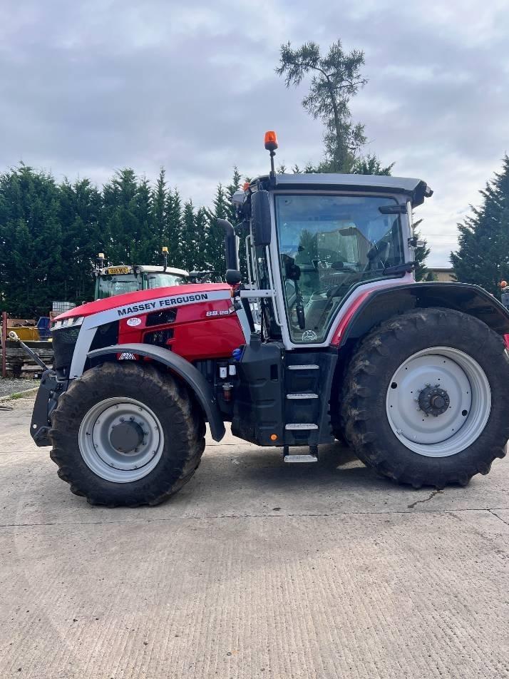 Tractor - Massey Ferguson 8S.265