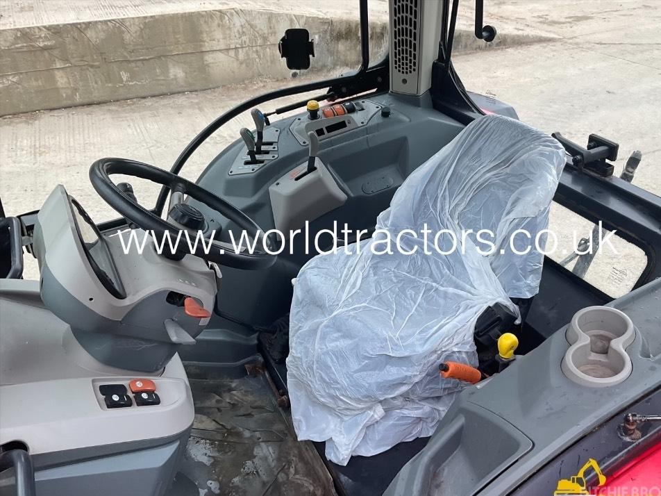 Tractor - McCormick X 4060