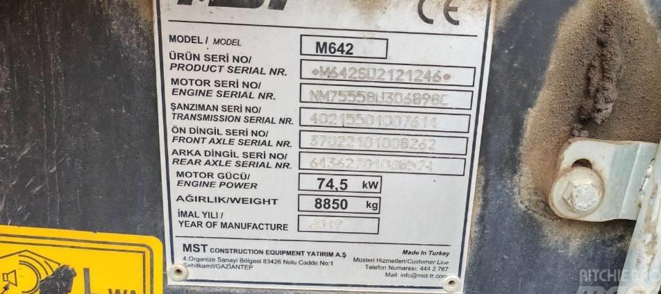 Buldoexcavator - MST 642plus, AirCon, Joy, 3000óra