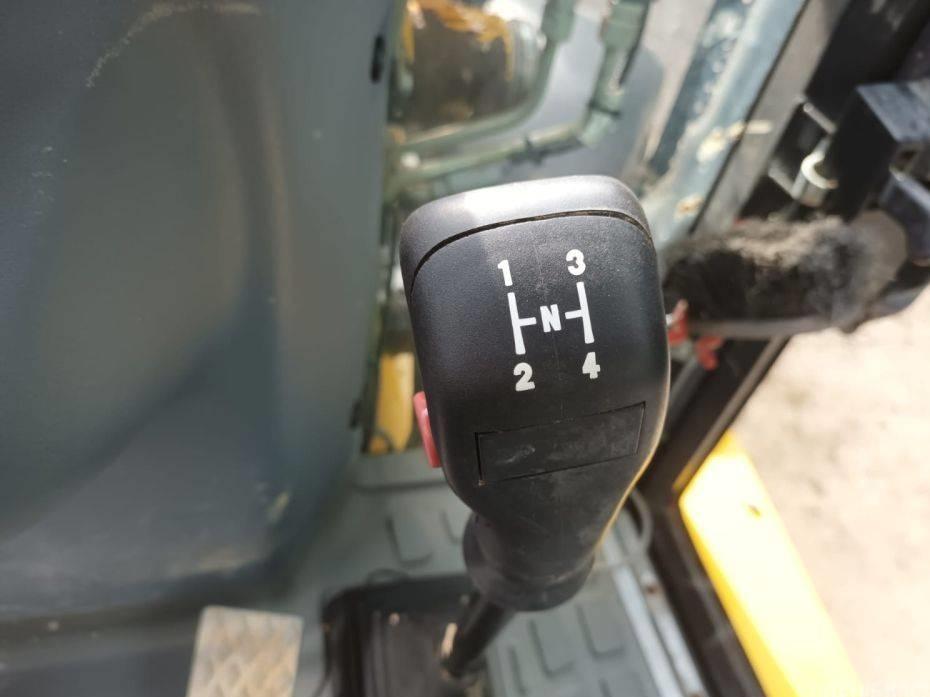 Buldoexcavator - New Holland B 100