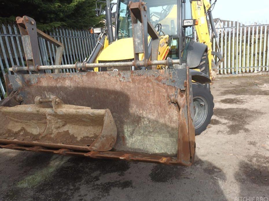Buldoexcavator - New Holland B 100