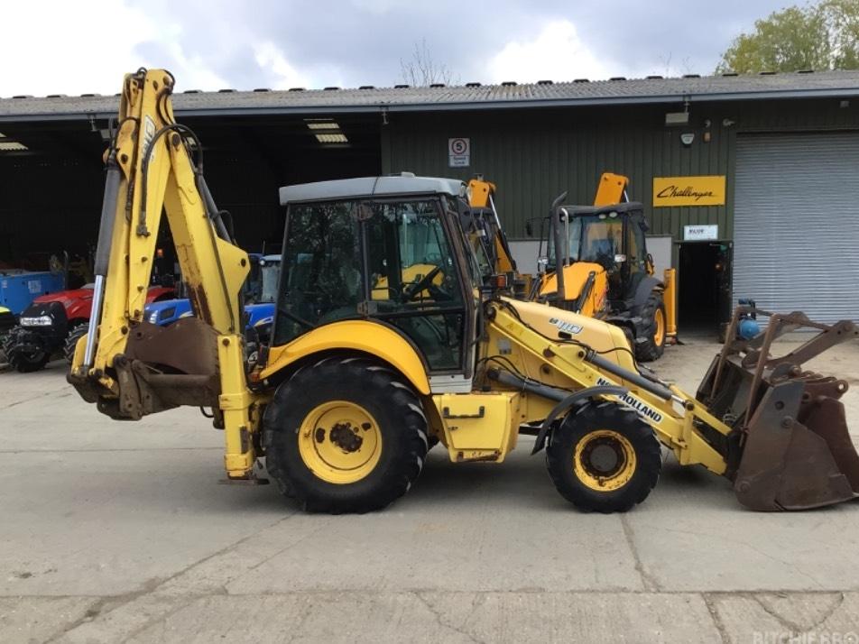 Buldoexcavator - New Holland B 110