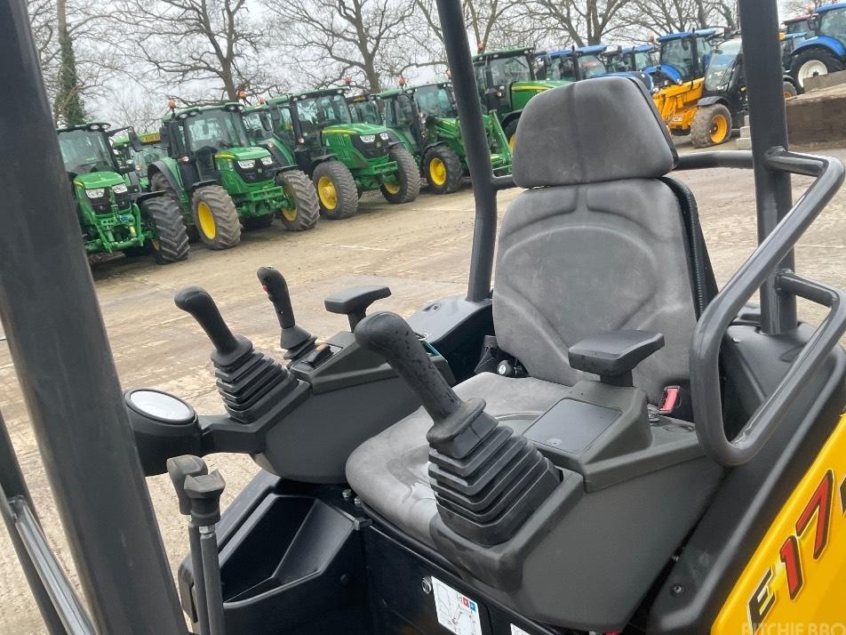 Excavator pe senile - New Holland E 17 D