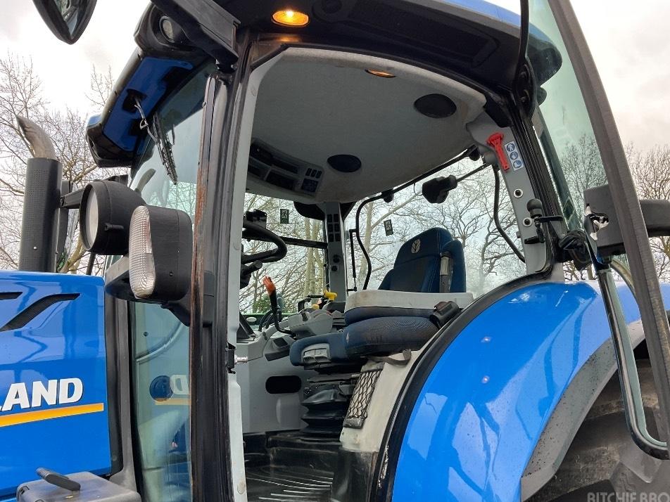 Tractor - New Holland T 7.245