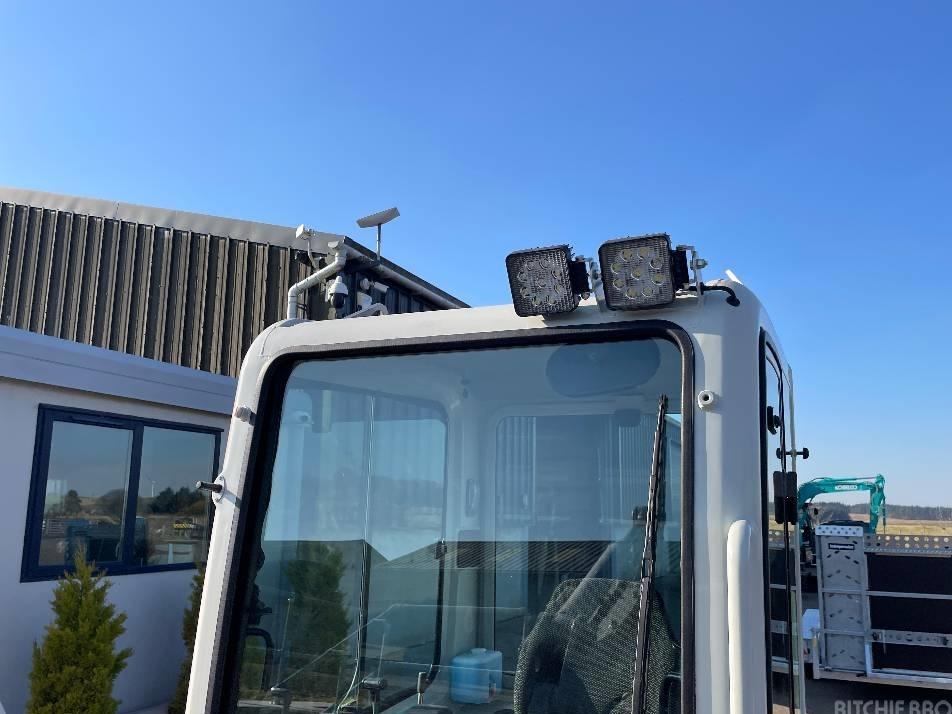 Miniexcavator - Takeuchi TB 216