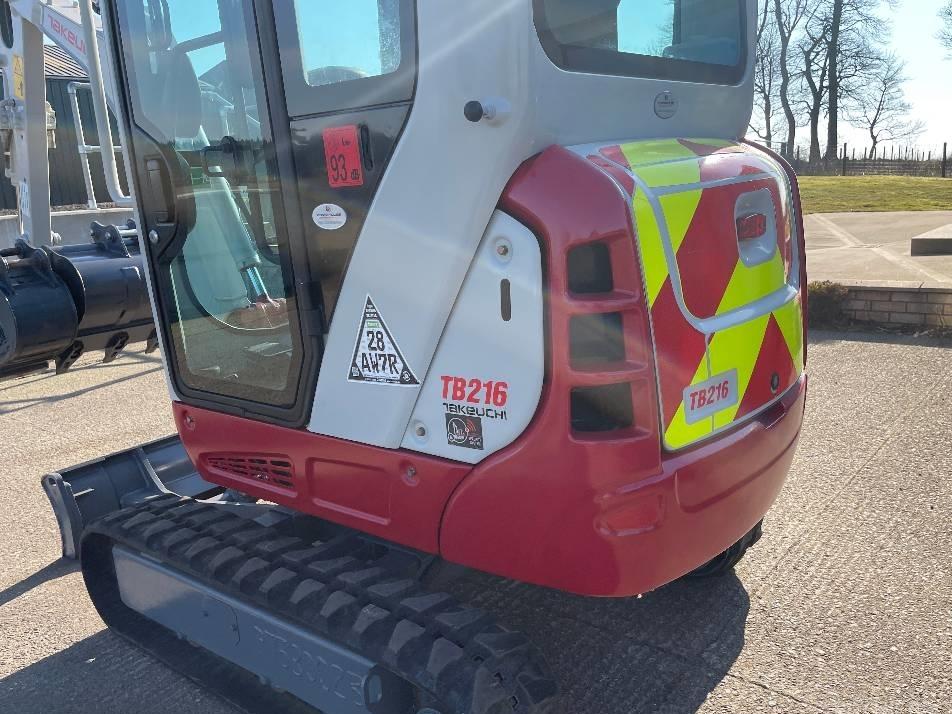 Miniexcavator - Takeuchi TB 216