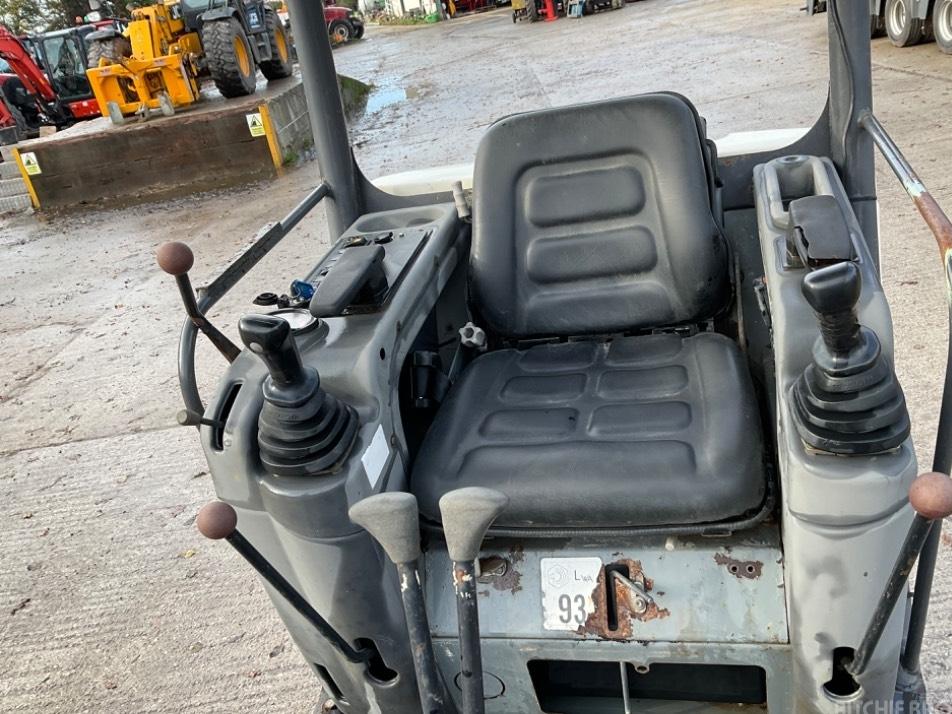 Miniexcavator - Terex TC 15