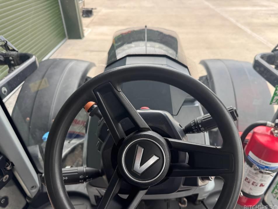 Tractor - Valtra T 235 Direct