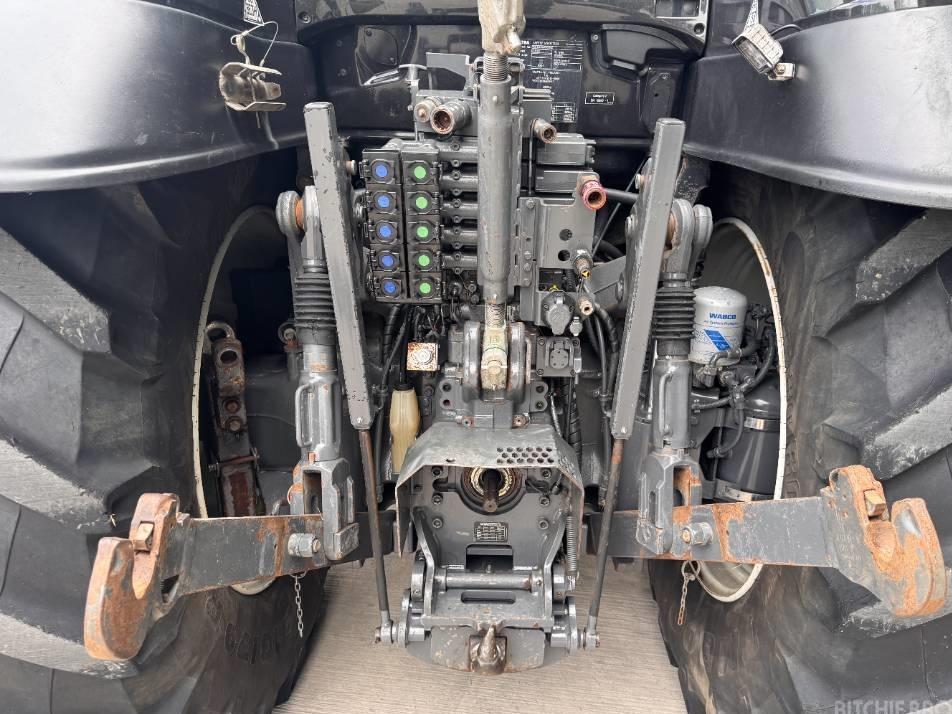 Tractor - Valtra T 235 Direct