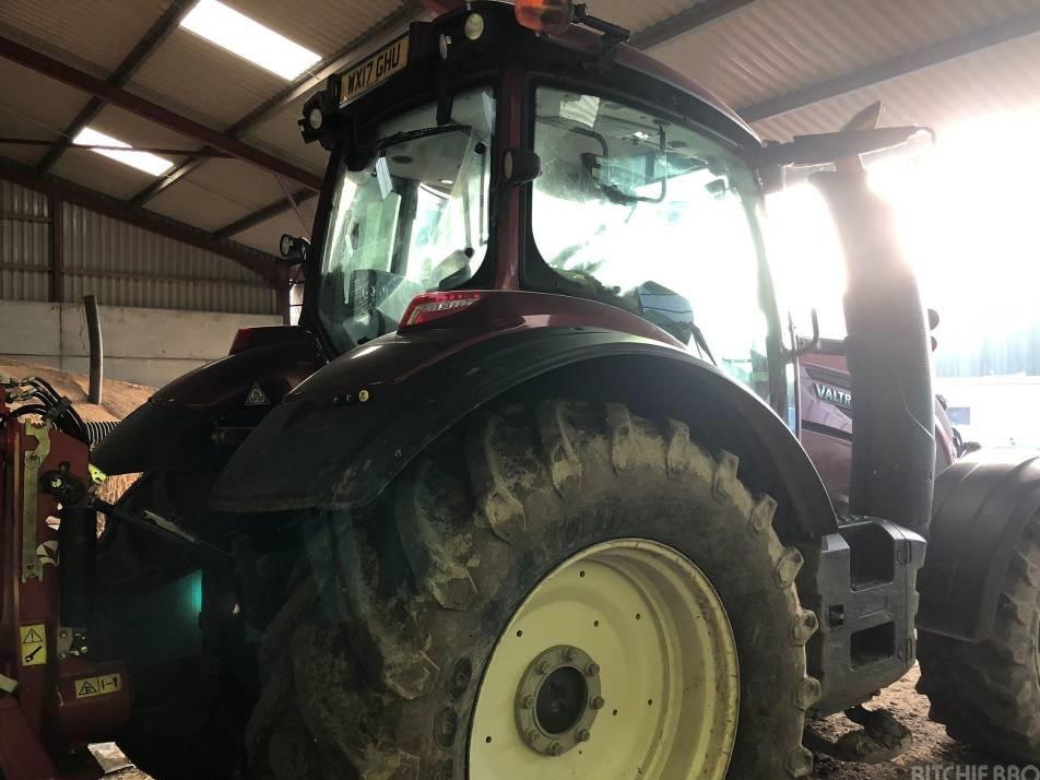 Tractor - Valtra T174EA