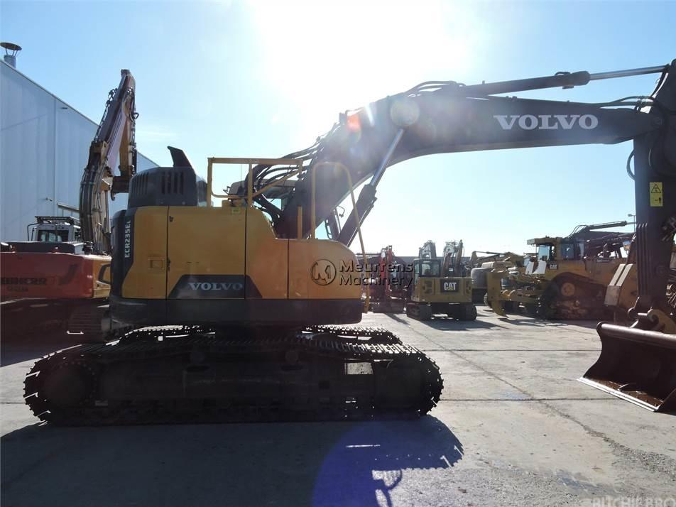 Excavator pe senile - Volvo ECR235EL