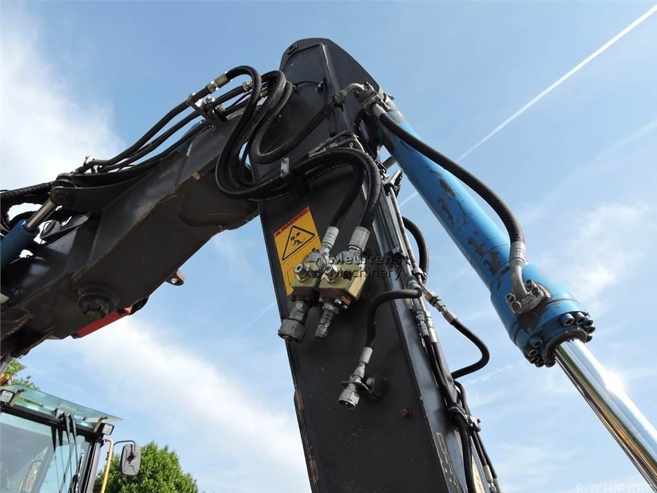 Excavator pe roti - Volvo EW140D