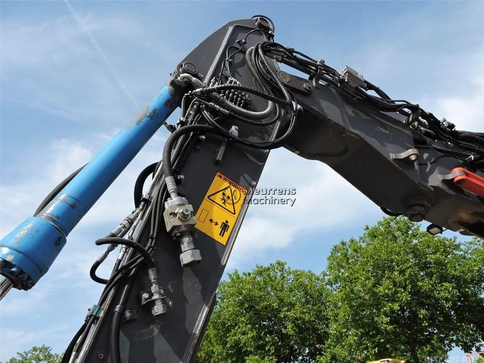 Excavator pe roti - Volvo EW140D