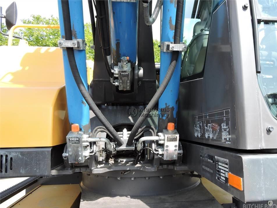 Excavator pe roti - Volvo EW140D