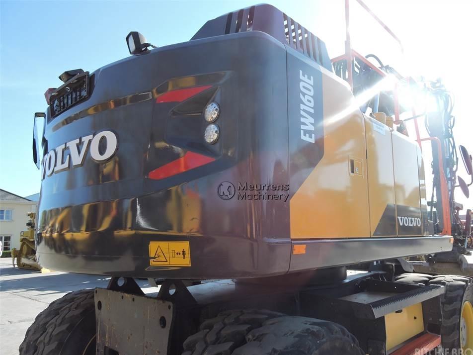 Excavator pe roti - Volvo EW160E ROTOTILT